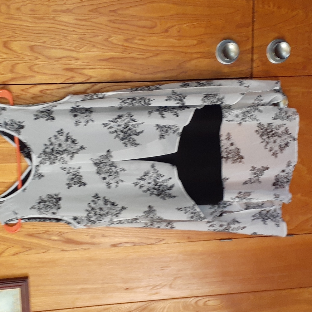 NWOT white and black floral tank top